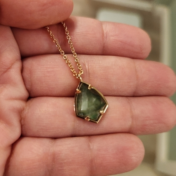 NWOT Kendra Scott Pendant - Picture 6 of 6